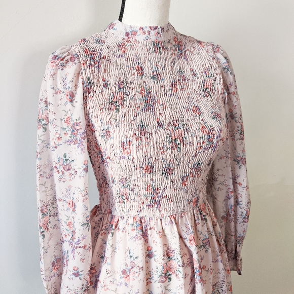 🦋LAST 1🦋 NWT Storia Smocked Floral Mini Dress - Picture 2 of 5